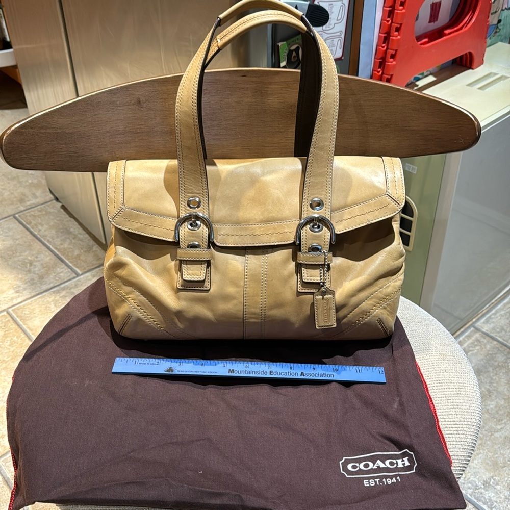 Vintage Limited Edition Coach leather Shoulder bag